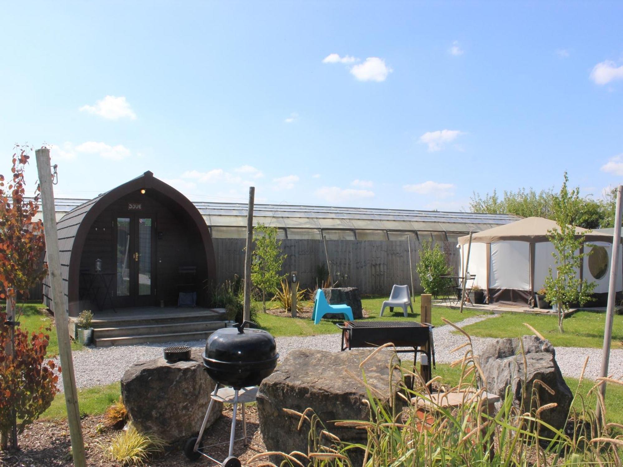 The Little Hide - Adult Only Camping Pods Wigginton  Exterior foto